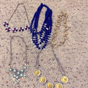 Statement necklace set!